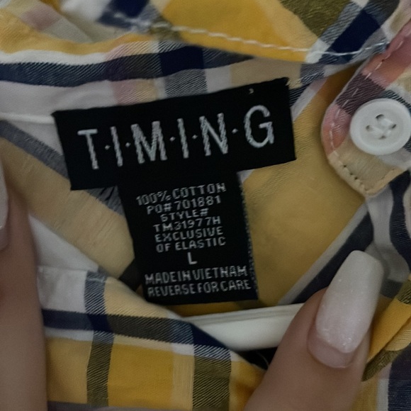 T.I.M.I.N.G Button Up Crop Top - Picture 5 of 7